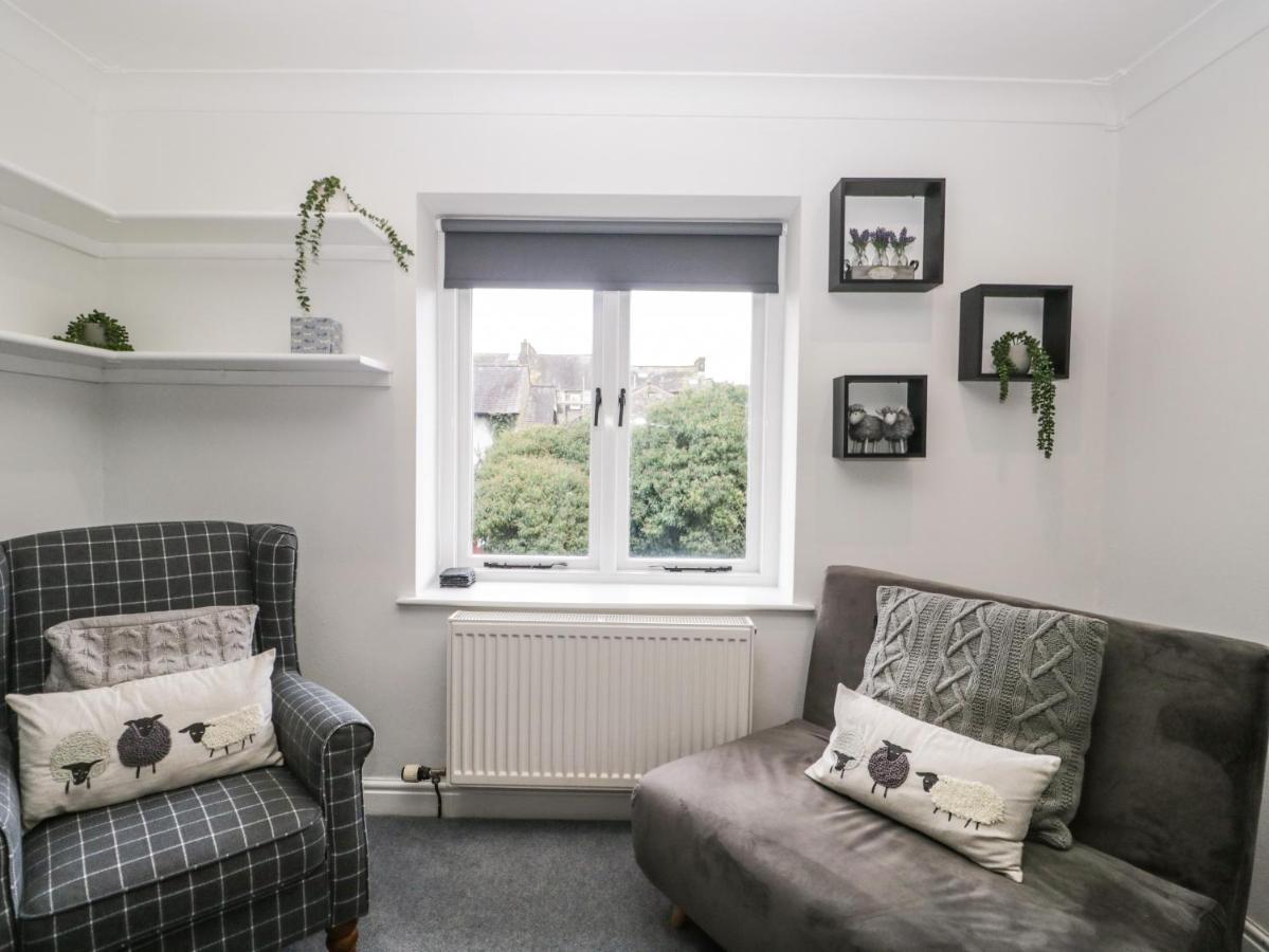 Kirkby House Villa คาร์นฟอร์ธ ภายนอก รูปภาพ